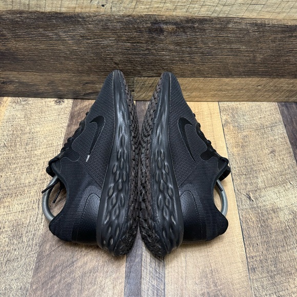 Nike Revolution 6 Black Athletic Running Shoes DC3729-001 Size 9.5 Women / 8 Men - Picture 4 of 11